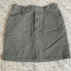 Size 4 olive green Ralph Lauren skirt